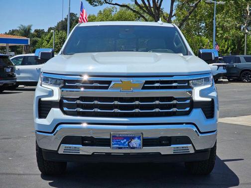Polar White Tricoat 2026 Chevrolet Silverado 1500 LTZ
