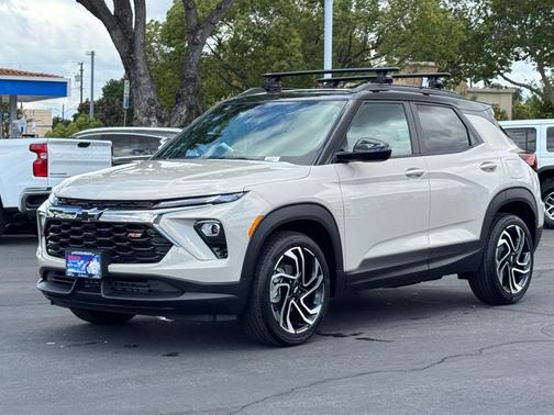 White Sands 2026 Chevrolet Trailblazer RS