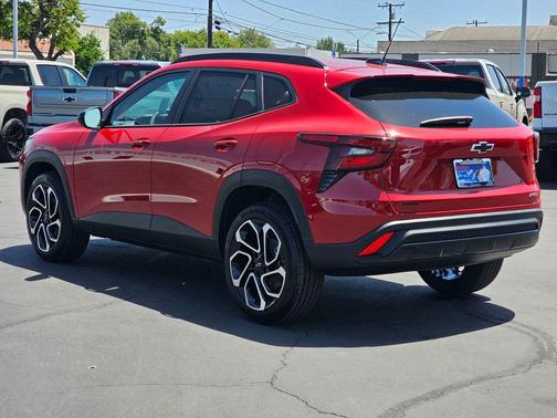 Apex Red 2026 Chevrolet Trax FWD 2RS