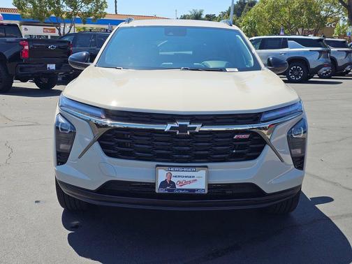 White Sands 2026 Chevrolet Trax FWD 2RS