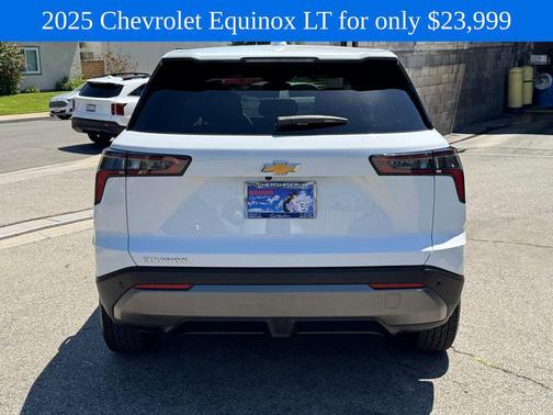 Summit White 2025 Chevrolet Equinox 1LT