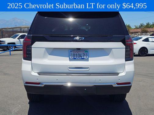 Summit White 2025 Chevrolet Suburban LT
