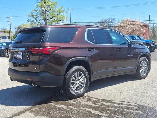 2022 Chevrolet Traverse LT Cloth