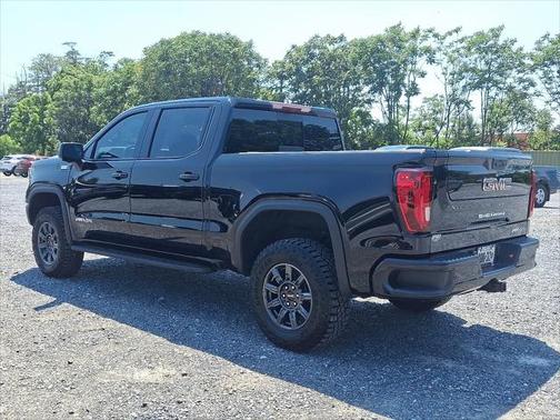 2025 GMC Sierra 1500 AT4X