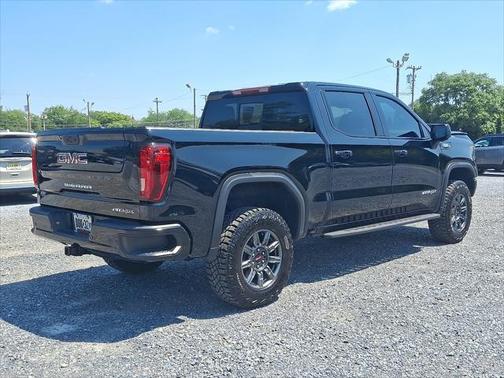 2025 GMC Sierra 1500 AT4X