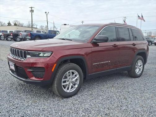 2025 Jeep Grand Cherokee Laredo
