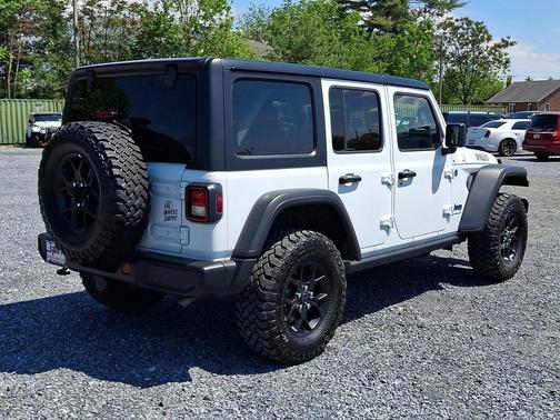 Bright White Clearcoat 2025 Jeep Wrangler 4xe Willys