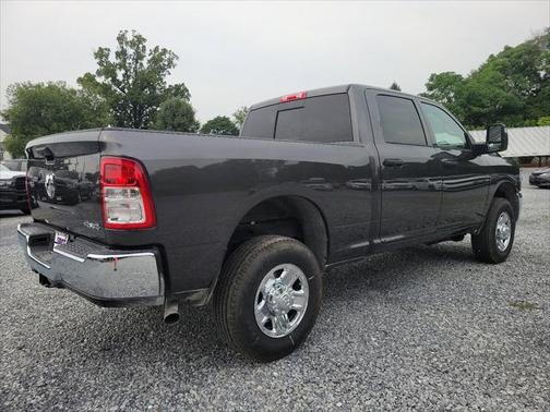 2024 RAM 2500 Tradesman Crew Cab 4x4 6'4' Box