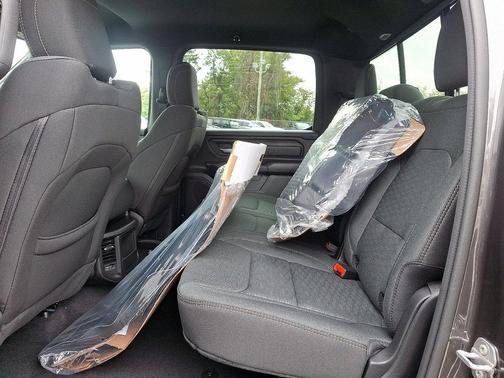 2026 RAM 1500 Warlock Crew Cab 4x4 5'7' Box