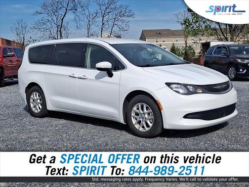 2021 Chrysler Voyager LX