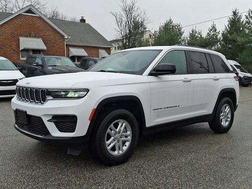 2024 Jeep Grand Cherokee Laredo
