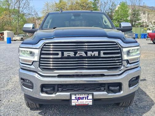 2022 RAM 2500 Laramie Crew Cab 4x4 6'4' Box