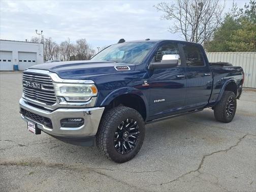 2022 RAM 2500 Laramie Crew Cab 4x4 6'4' Box