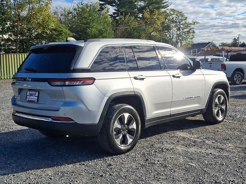 2023 Jeep Grand Cherokee 4xe Base