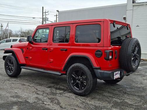 2022 Jeep Wrangler Unlimited Sahara