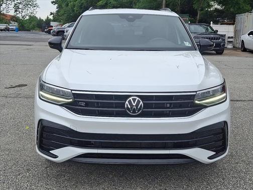 2022 Volkswagen Tiguan 2.0T SE R-Line Black 4MOTION