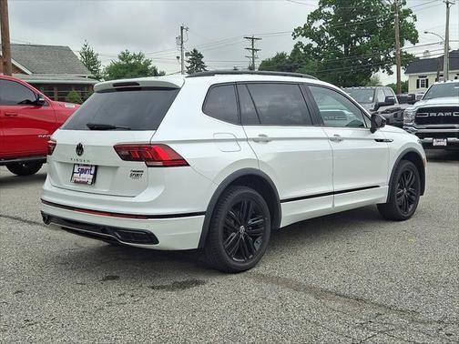 2022 Volkswagen Tiguan 2.0T SE R-Line Black 4MOTION