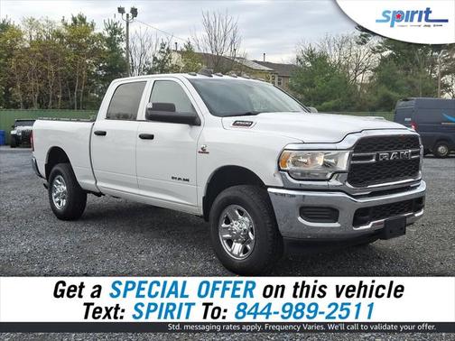 2019 RAM 3500 Tradesman Crew Cab 4x4 6'4' Box