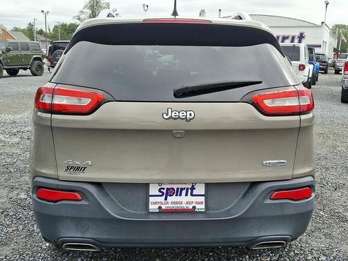 2016 Jeep Cherokee Latitude