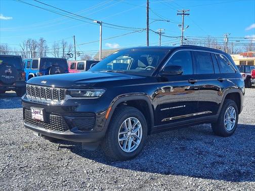 2025 Jeep Grand Cherokee Laredo