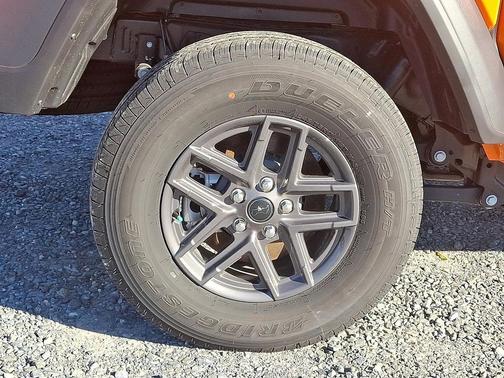 2025 Jeep Gladiator Sport S