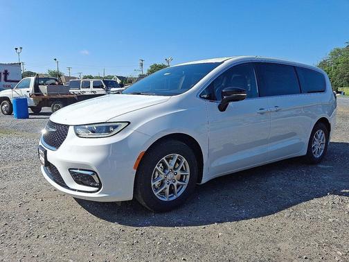 2026 Chrysler Pacifica L