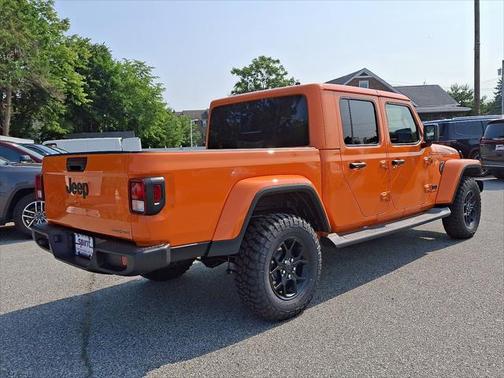 2025 Jeep Gladiator High Tide