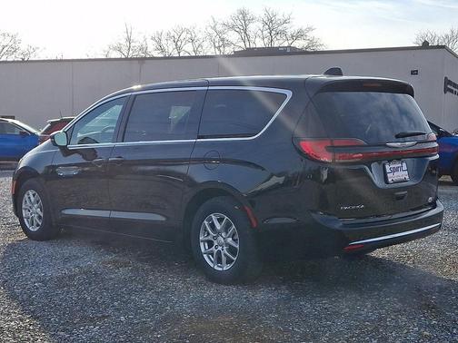 2026 Chrysler Pacifica L