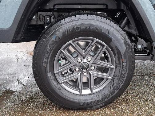 2026 Jeep Gladiator Sport S