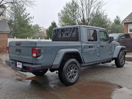 2026 Jeep Gladiator Sport S