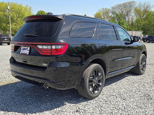 DB Black Clearcoat 2026 Dodge Durango GT