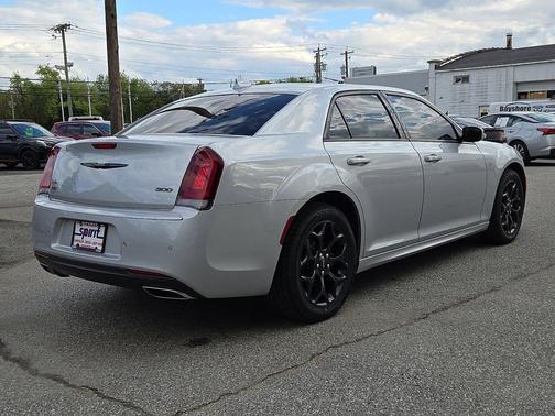 Silver Mist Clearcoat 2023 Chrysler 300 Touring