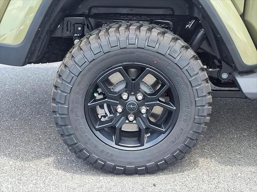 2025 Jeep Gladiator High Tide