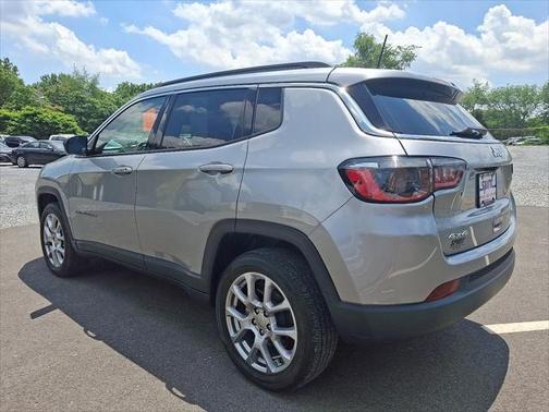 2022 Jeep Compass Latitude Lux