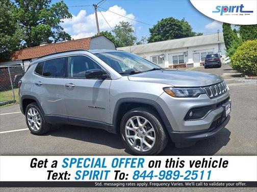 2022 Jeep Compass Latitude Lux