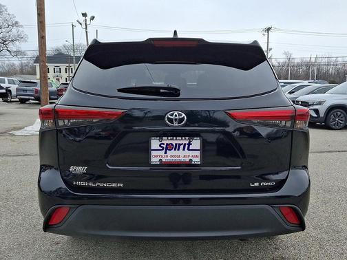 2023 Toyota Highlander LE