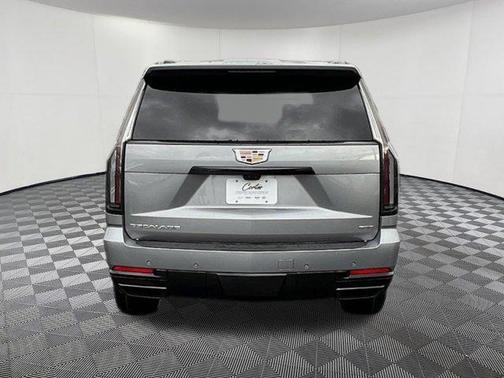 Argent Silver Metallic 2026 Cadillac Escalade Sport