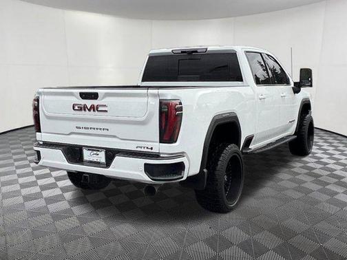 2024 GMC Sierra 3500 AT4