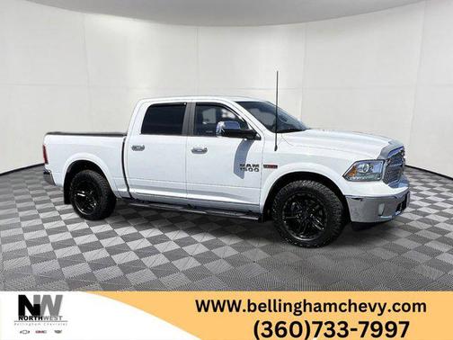 Bright White Clearcoat 2017 RAM 1500 Laramie