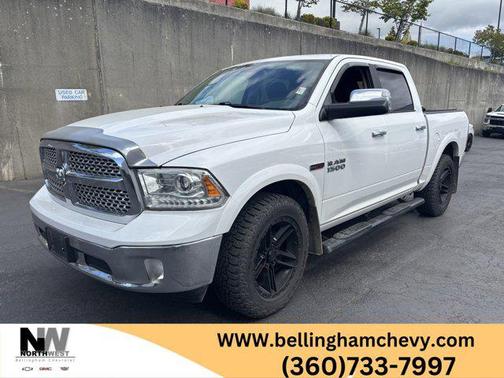 Bright White Clearcoat 2017 RAM 1500 Laramie