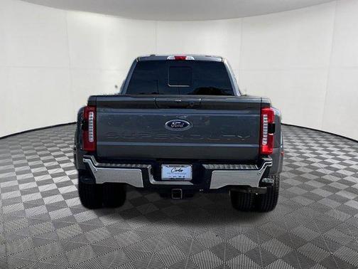 Carbonized Gray Metallic 2025 Ford F-350 Lariat
