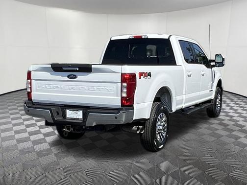 Oxford White 2021 Ford F-250 Lariat