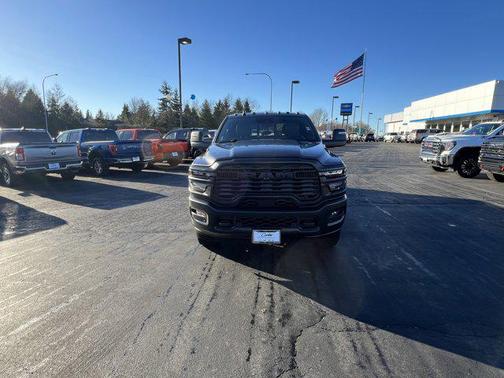 2025 RAM 3500 Tradesman Crew Cab 4x4 8' Box