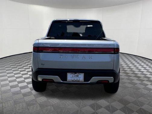 2025 Rivian R1T Adventure