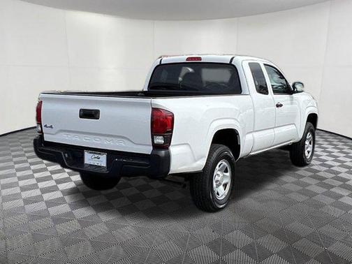 White 2022 Toyota Tacoma SR