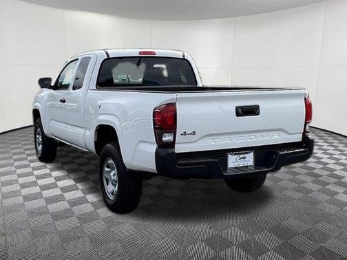 White 2022 Toyota Tacoma SR