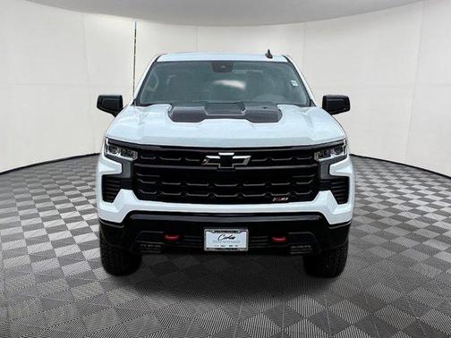 Summit White 2026 Chevrolet Silverado 1500 LT Trail Boss