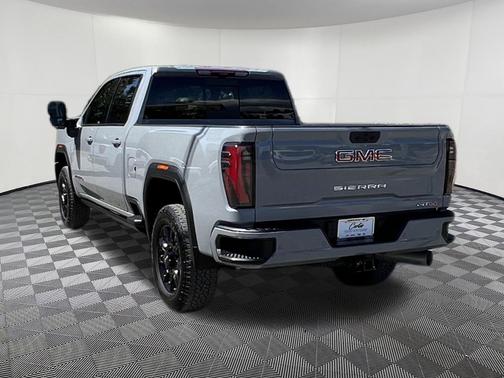 Thunderstorm Gray 2024 GMC Sierra 2500 AT4