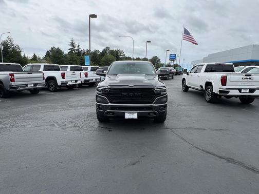 Granite Crystal Metallic Clearcoat 2021 RAM 1500 Limited