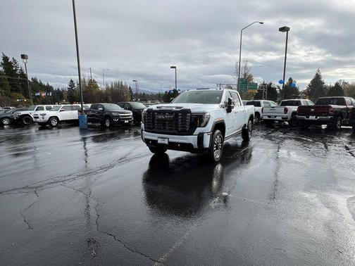 2026 GMC Sierra 3500 Denali